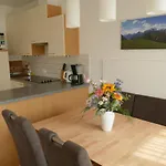 Neuhauser Daire